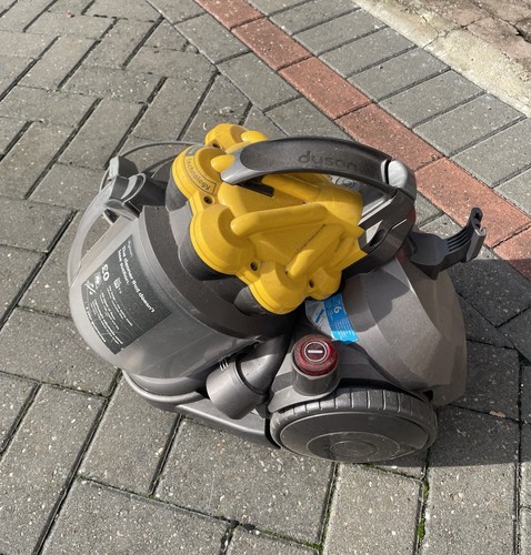 Dyson dc19 cylinder vacuum - t2,