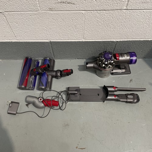 Dyson cordless vacuum - dyson, v8